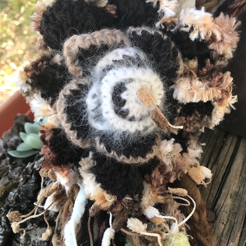 Handcrafted scarf